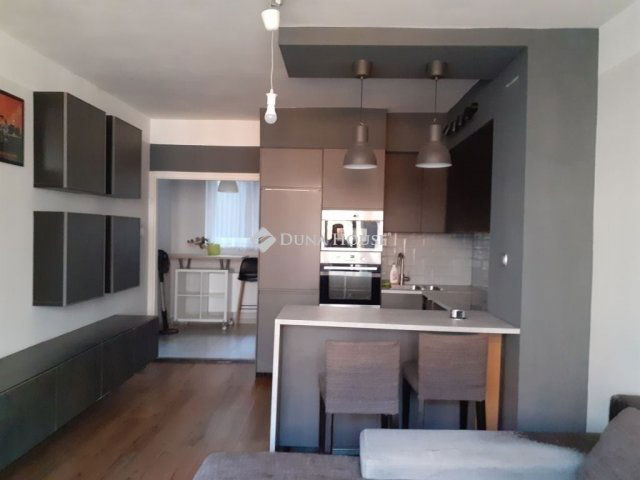 Eladó téglalakás, Budapesten, XI. kerületben 105 M Ft, 3 szobás