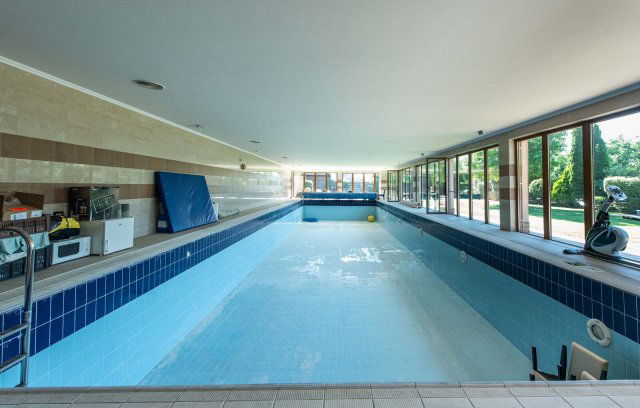 Eladó családi ház, Nyíregyházán 250 M Ft, 4 szobás