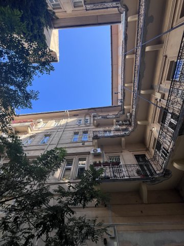 Eladó téglalakás, Budapesten, VII. kerületben, Hársfa utcában