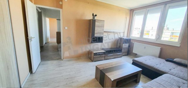 Kiadó téglalakás, albérlet, XXI. kerületben, Templom utcában