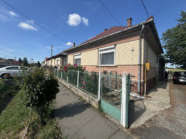 Eladó családi ház, Hetesen 26.5 M Ft, 5+1 szobás