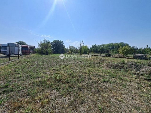 Eladó családi ház, Tápióságon 20 M Ft, 3 szobás