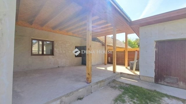 Eladó családi ház, Maglódon 85 M Ft, 4+1 szobás
