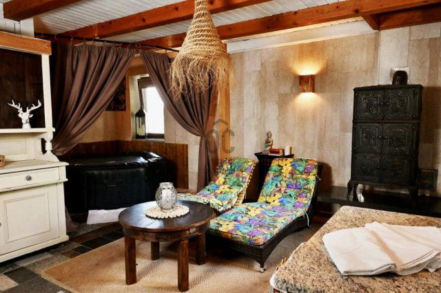 Eladó családi ház, Kehidakustányban 149 M Ft, 9 szobás