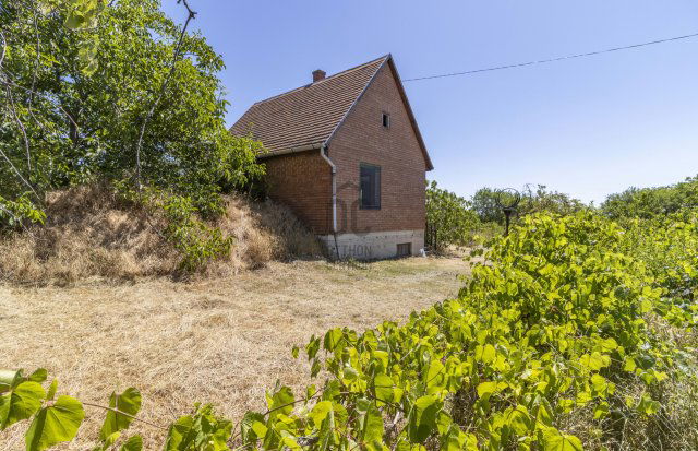 Eladó családi ház, Polgárdin 19.7 M Ft, 2 szobás