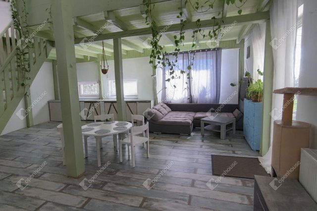 Eladó családi ház, Debrecenben 185 M Ft, 3 szobás