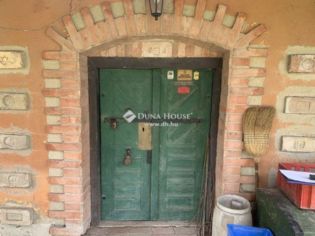 Eladó mezogazdasagi ingatlan, Pilisen 12 M Ft