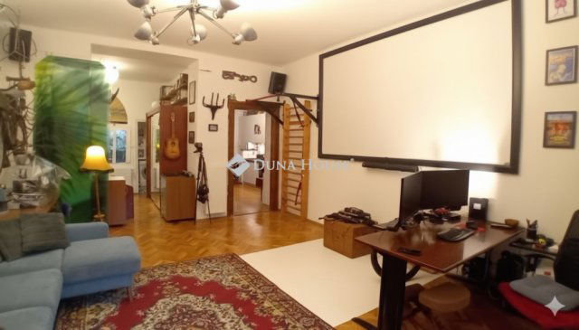 Eladó téglalakás, Budapesten, III. kerületben 99.9 M Ft