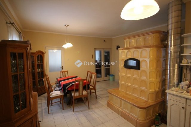 Eladó családi ház, Lajosmizsén 76.15 M Ft, 4 szobás