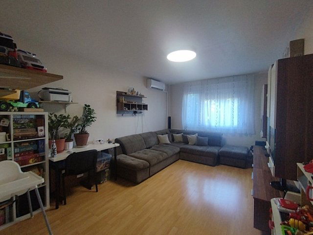 Eladó panellakás, Budapesten, XV. kerületben 65.9 M Ft