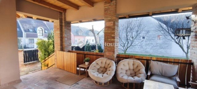 Eladó családi ház, Szigetváron 117 M Ft, 4 szobás