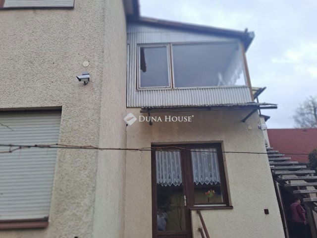 Eladó családi ház, Szentlőrincen 64.9 M Ft, 5 szobás