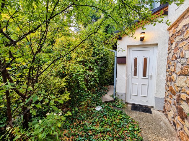 Eladó családi ház, Iszkaszentgyörgyön 69.9 M Ft, 4 szobás