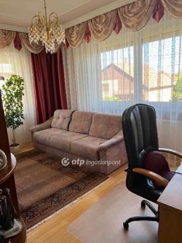 Eladó családi ház, Felsőzsolcán 85.99 M Ft, 5 szobás