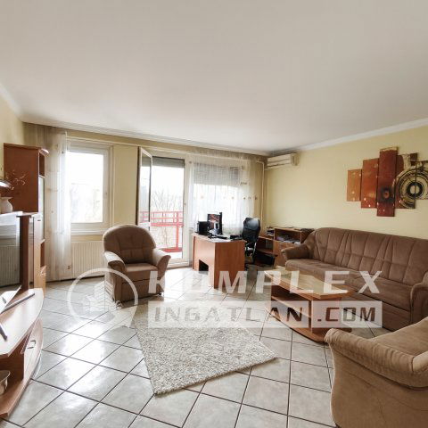 Eladó panellakás, Budapesten, III. kerületben 104.5 M Ft