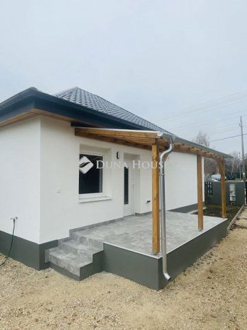 Eladó családi ház, Gárdonyban 84.9 M Ft, 3 szobás