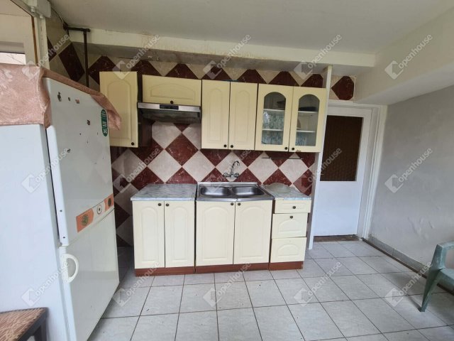 Eladó családi ház, Dunaszegen 129 M Ft, 7 szobás