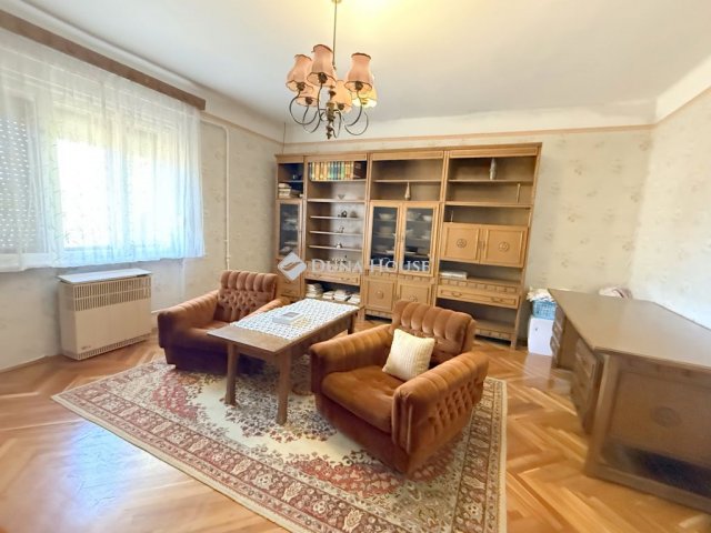 Eladó családi ház, Tiszabercelen 17.9 M Ft, 3 szobás