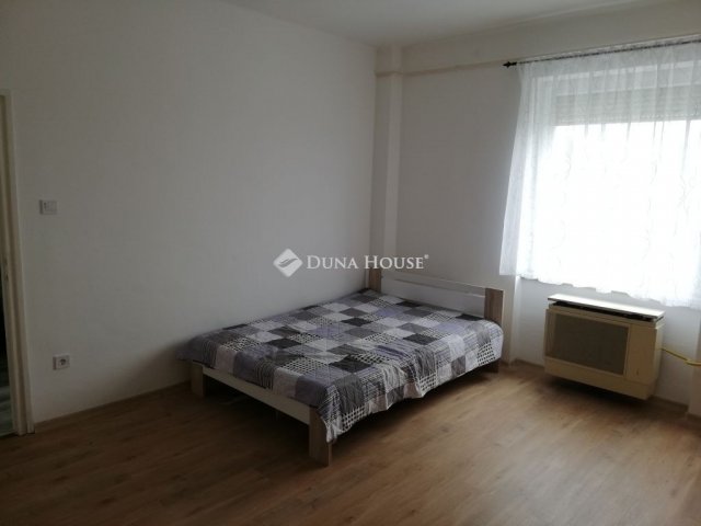 Eladó téglalakás, Miskolcon 26.9 M Ft, 1 szobás