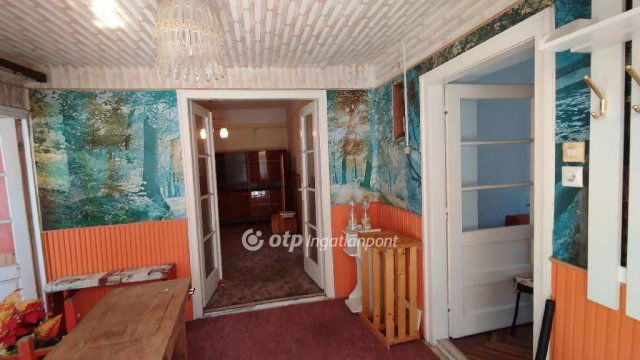 Eladó családi ház, Jászberényben 33 M Ft, 2+1 szobás