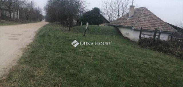 Eladó mezogazdasagi ingatlan, Vérteskethelyen 6.6 M Ft, 1 szobás