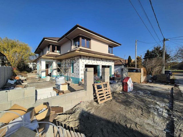 Eladó családi ház, Budapesten, XVI. kerületben 349.9 M Ft