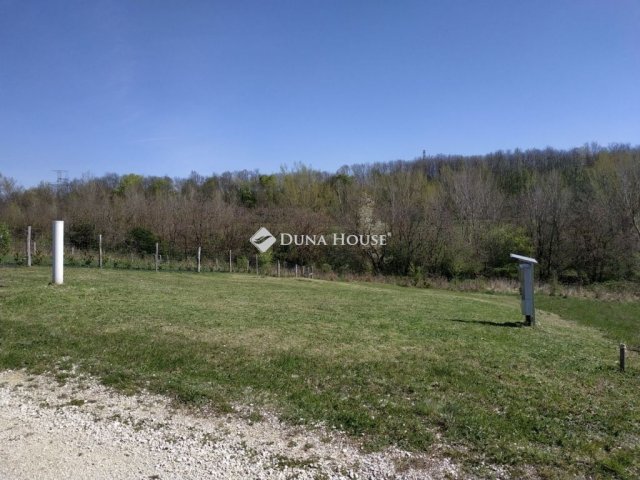 Eladó telek, Eplényen 27 M Ft / költözzbe.hu