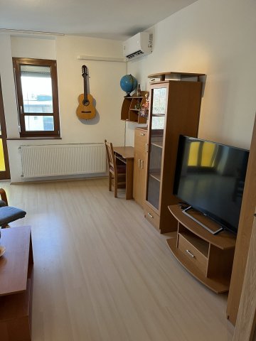 Kiadó téglalakás, albérlet, XII. kerületben, Zugligeti úton