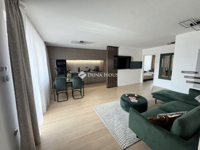 Eladó téglalakás, Debrecenben 119.99 M Ft, 3 szobás