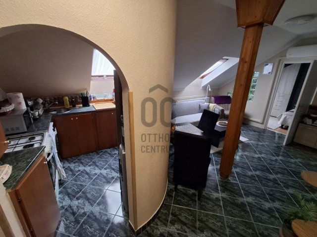 Eladó téglalakás, Cegléden 41.9 M Ft, 3 szobás