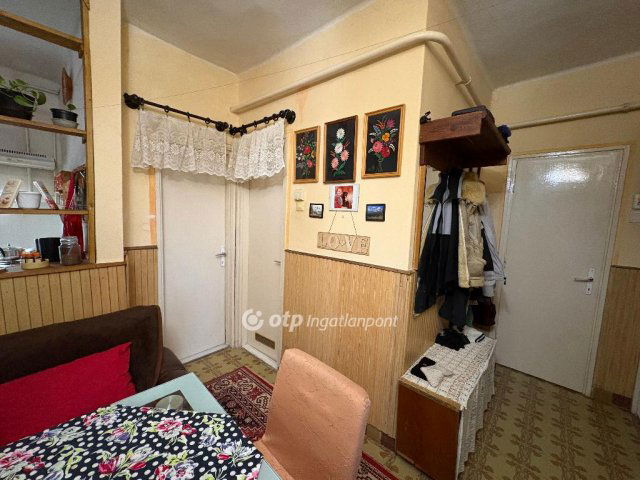 Eladó családi ház, Verpeléten 19 M Ft, 3 szobás