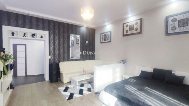 Eladó téglalakás, Nagykanizsán 64.5 M Ft, 2 szobás