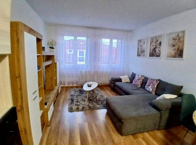 Eladó téglalakás, Nyíregyházán 49.9 M Ft, 2+1 szobás