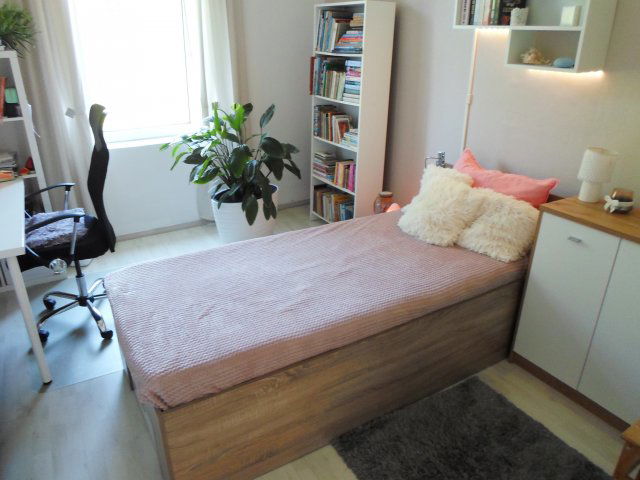 Eladó családi ház, Komáromban 169 M Ft, 3 szobás