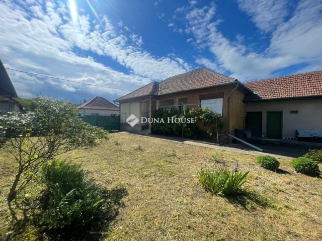 Eladó családi ház, Bagon 46.99 M Ft, 3 szobás