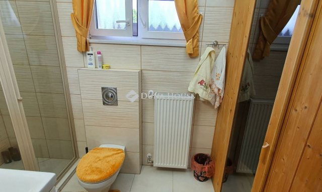Eladó családi ház, Szombathelyen 125 M Ft, 4+1 szobás