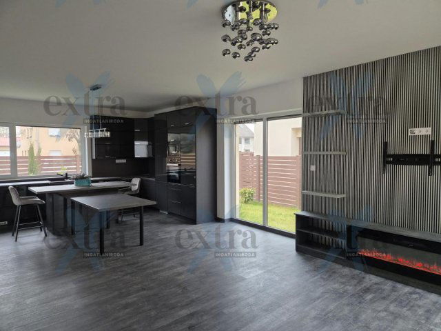 Eladó családi ház, Szegeden 150 M Ft, 5+1 szobás