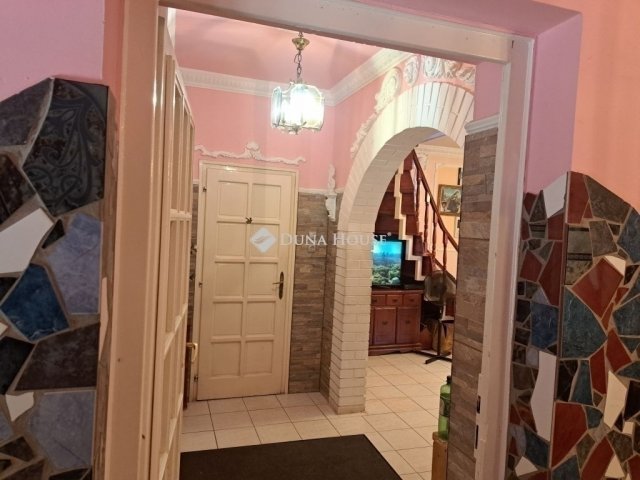 Eladó családi ház, Gyömrőn 89.9 M Ft, 5 szobás