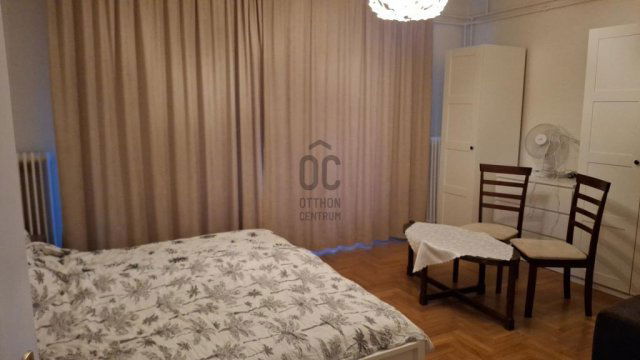 Eladó ikerház, Balatonföldváron 90 M Ft, 4 szobás