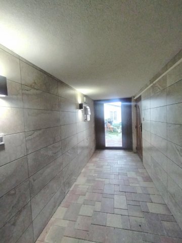 Eladó téglalakás, Debrecenben 104.9 M Ft, 4+1 szobás