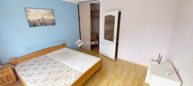 Eladó téglalakás, Nagykanizsán 33.5 M Ft, 3 szobás