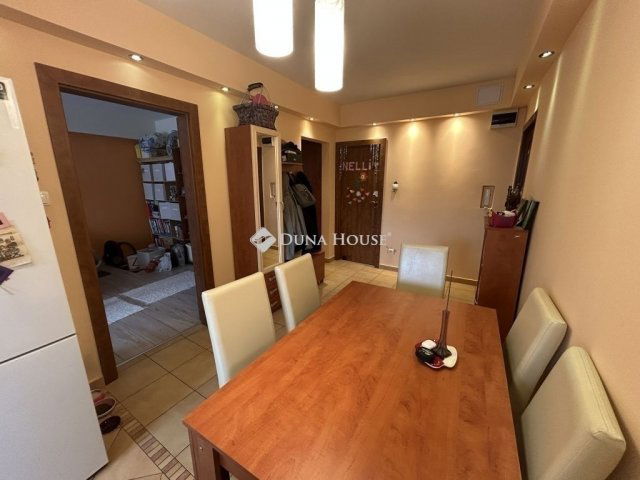 Eladó panellakás, Budapesten, III. kerületben 89.9 M Ft, 1 szobás