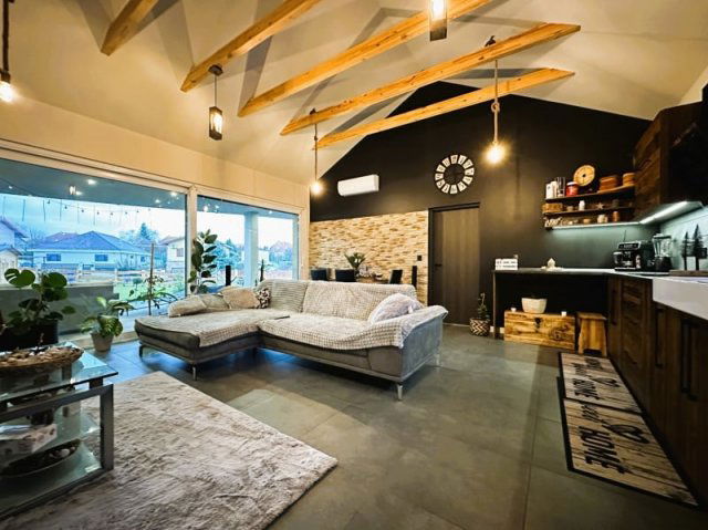 Eladó családi ház, Pécsett 139.5 M Ft, 4 szobás