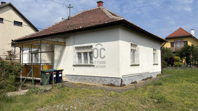 Eladó családi ház, Budapesten, XVII. kerületben 65 M Ft