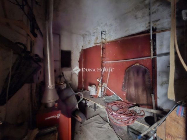 Eladó családi ház, Budapesten, XVIII. kerületben 63 M Ft