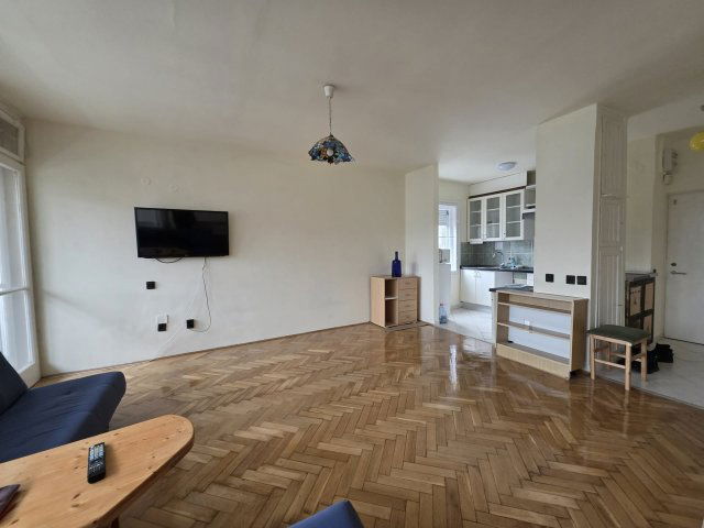 Kiadó téglalakás, albérlet, II. kerületben, Budakeszi úton