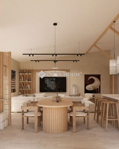 Eladó családi ház, Pécsett 99.9 M Ft, 1 szobás