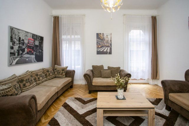 Eladó téglalakás, Budapesten, VIII. kerületben 140 M Ft