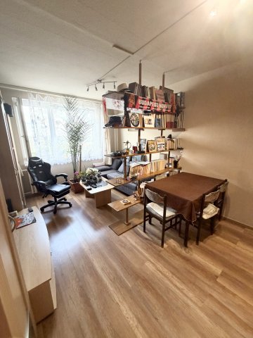 Eladó panellakás, Budapesten, XV. kerületben 52.9 M Ft, 2 szobás