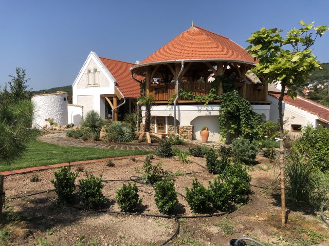 Eladó családi ház, Csopakon 350 M Ft, 3 szobás